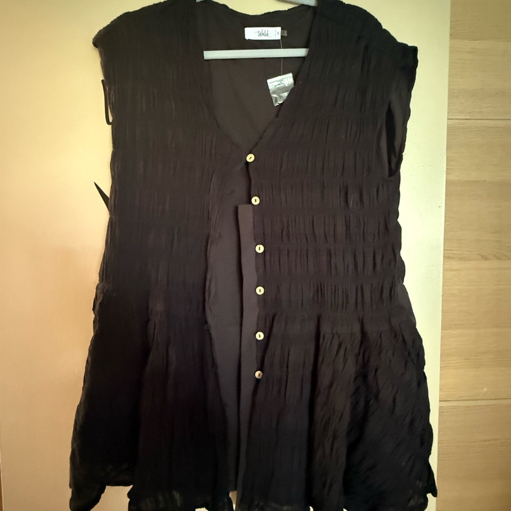 TALULAH Black Ruched Buttoned Blouse
